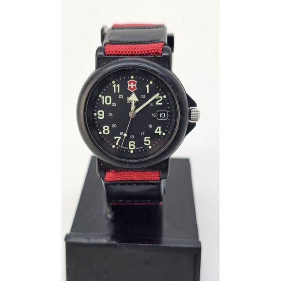 Victorinox Swiss Army Renegade Watch Men 38MM Black Red Canvas Bands New Battery - Picture 1 of 16